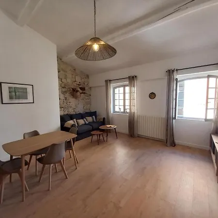 Coeur D'Uzes Apartment Exterior photo